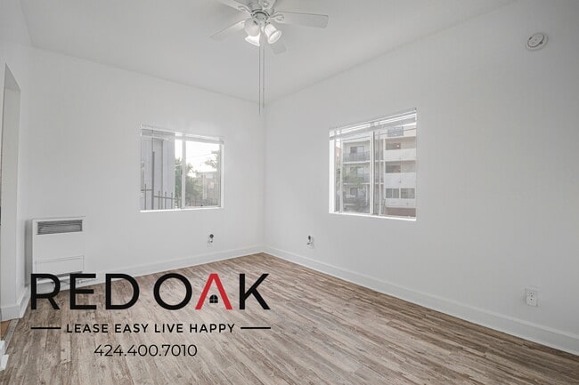 property at 250 Loma Dr