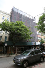 433 W 53rd St in New York, NY - Building Photo - Building Photo