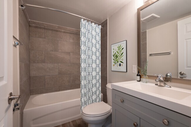 34 Frederick Avenue in Halifax, NS - Building Photo - Building Photo