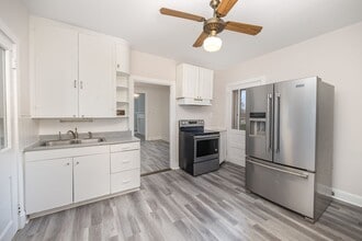 1400 W Trindle Rd in Carlisle, PA - Building Photo - Building Photo