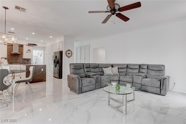 2500 Hacker Dr in Henderson, NV - Building Photo - Building Photo