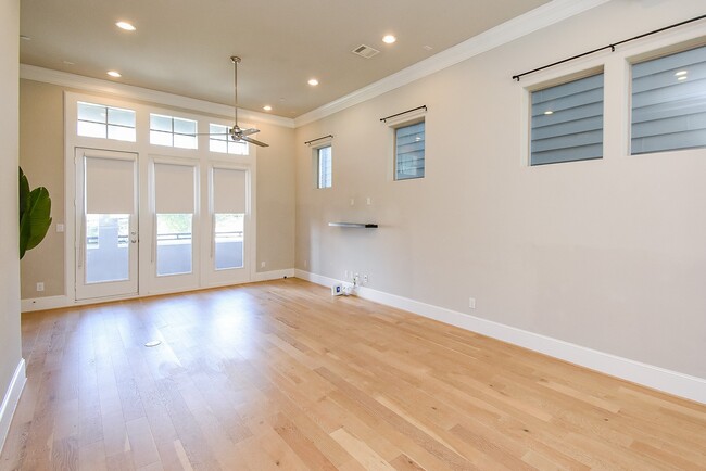 property at 1005 St Charles St