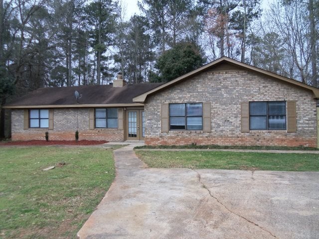property at 1091 Kings Mill Run N