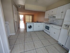 1880 Caralee Blvd in Orlando, FL - Building Photo - Building Photo
