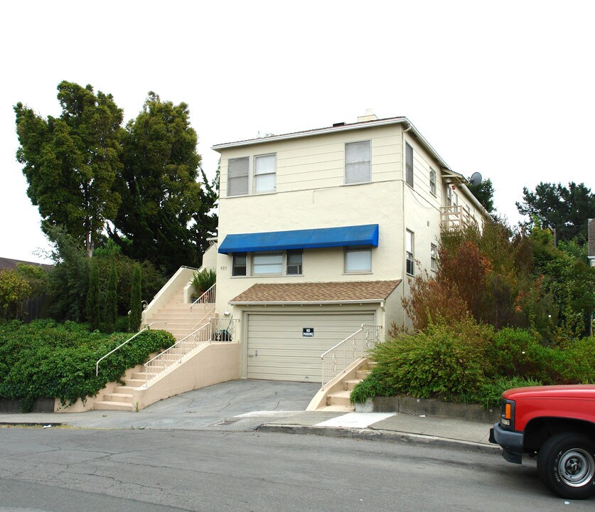 619-621 Kentucky St in Vallejo, CA - Foto de edificio