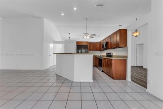 22219 Clocktower Way, Unit 25 in Boca Raton, FL - Building Photo - Building Photo