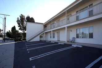 La Cienega Apartments in Los Angeles, CA - Building Photo - Building Photo