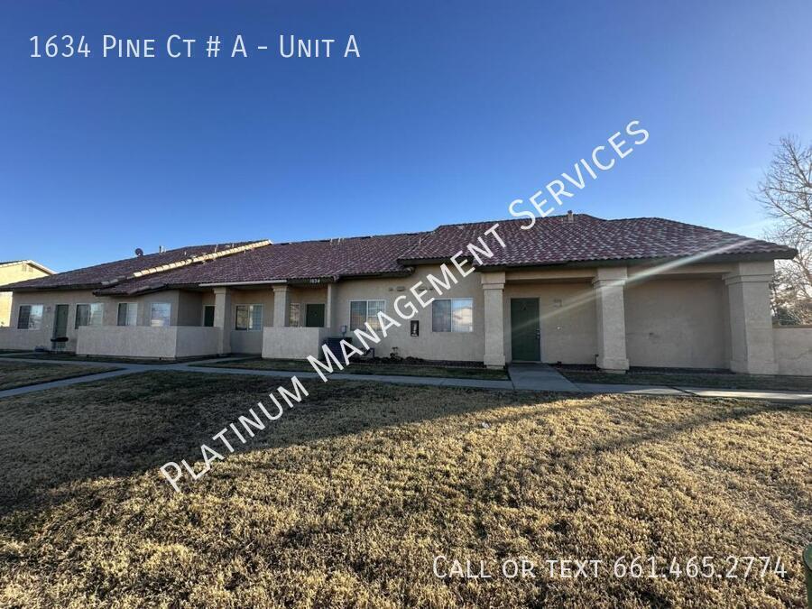 1634 Pine Ct in Lancaster, CA - Building Photo