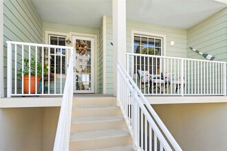545 Bahia Beach Blvd in Ruskin, FL - Building Photo - Building Photo