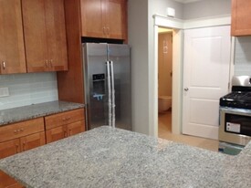 17 Meacham Rd, Unit 2 in Cambridge, MA - Building Photo