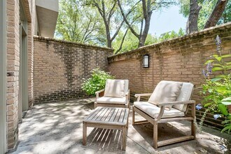 3718 Bridle Path in Austin, TX - Building Photo - Building Photo
