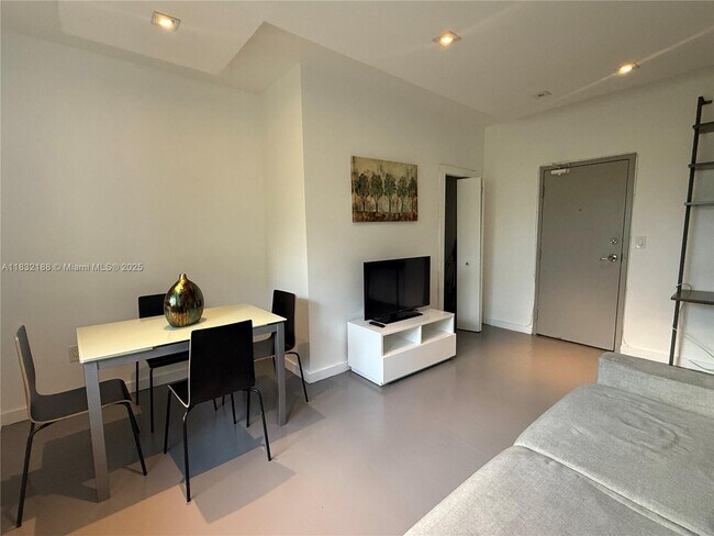 600 15th St in Miami Beach, FL - Building Photo - Building Photo
