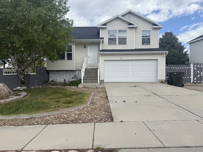 461 E 740 N in Tooele, UT - Building Photo - Building Photo