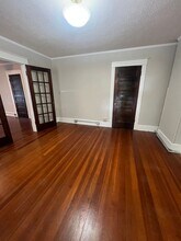 810 W Edwards St in Springfield, IL - Building Photo - Building Photo