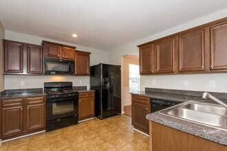 120 Emporia Loop in Mcdonough, GA - Building Photo - Building Photo