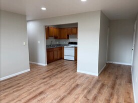 5660 - 5670 Lancaster St in Harrisburg, PA - Building Photo