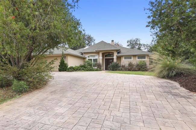 property at 91 Lancelot Dr