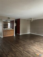 110 Kreekview Dr in Victoria, TX - Building Photo - Building Photo