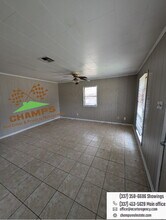 303 Bloomfield Dr in Carencro, LA - Building Photo - Building Photo