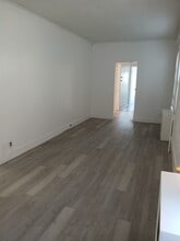 2268 Richmond Ter, Unit 1st Floor in Staten Island, NY - Foto de edificio - Building Photo