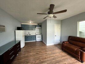 17714 Kingsbury St in Granada Hills, CA - Building Photo