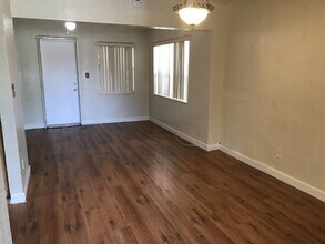 3221 NW 14th Ct in Fort Lauderdale, FL - Building Photo - Building Photo