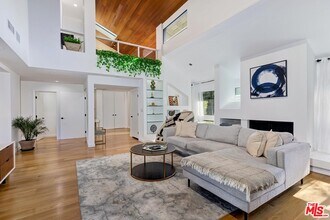 612 Elm Dr in Beverly Hills, CA - Building Photo - Building Photo