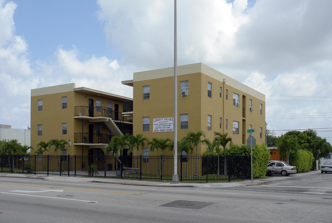 1801 NW 54th St in Miami, FL - Building Photo