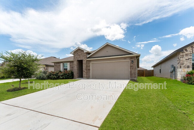 1428 Redwood Crk in Seguin, TX - Building Photo - Building Photo