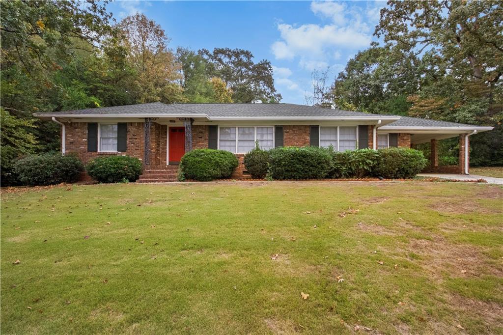 2647 Sharondale Cir NE in Atlanta, GA - Building Photo