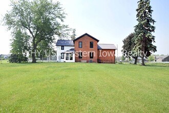 942 W Main St in Lisbon, IA - Building Photo - Building Photo