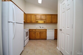 8126 Crystal Wells Pl in Pensacola, FL - Building Photo - Building Photo