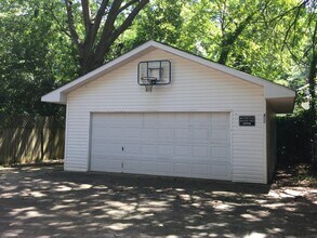228 W Hillcrest Dr in Greenville, SC - Building Photo - Building Photo