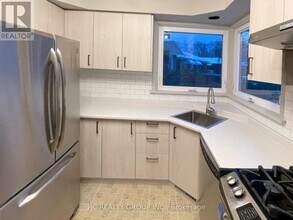 53 Treverton Dr in Toronto, ON - Building Photo - Building Photo