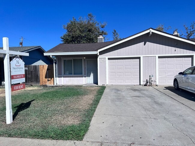 property at 10433-10433 El Mercado Dr