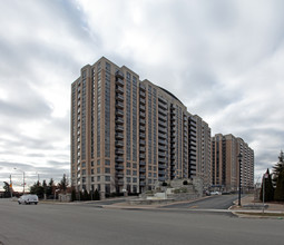 Mondeo Springs in Toronto, ON - Building Photo - Building Photo