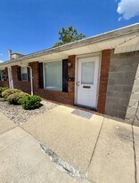 156 Ohio Ave in Salem, OH - Building Photo