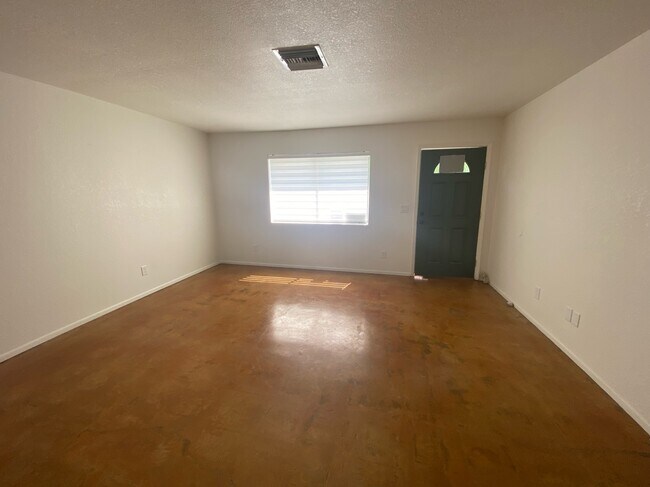 636 E Waverly St in Tucson, AZ - Building Photo - Building Photo
