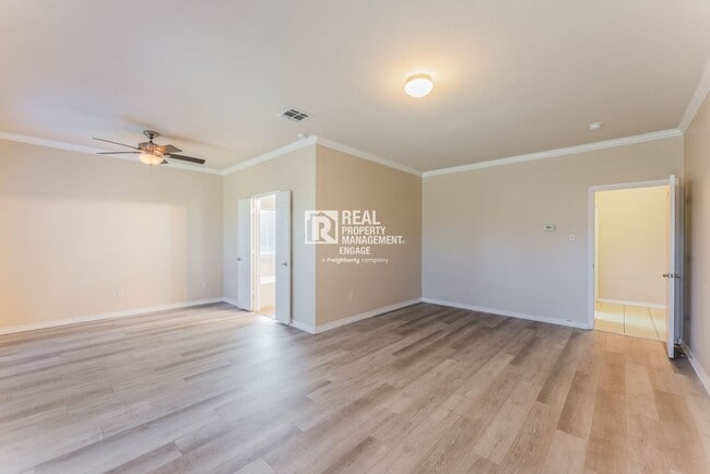 property at 1229 Lone Pine Dr