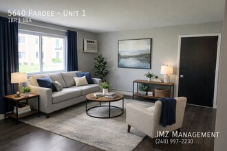 Z on Pardee in Dearborn Heights, MI - Foto de edificio - Building Photo