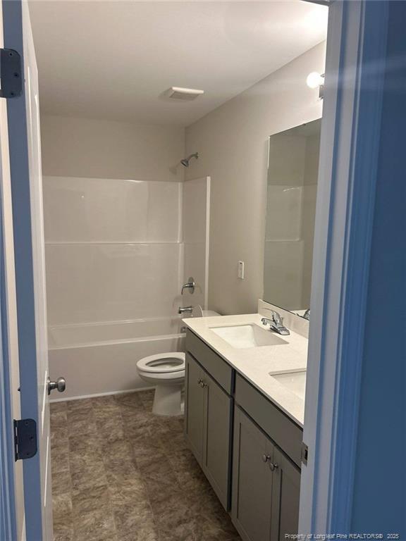 822 Tori Dr in Spring Lake, NC - Building Photo - Building Photo