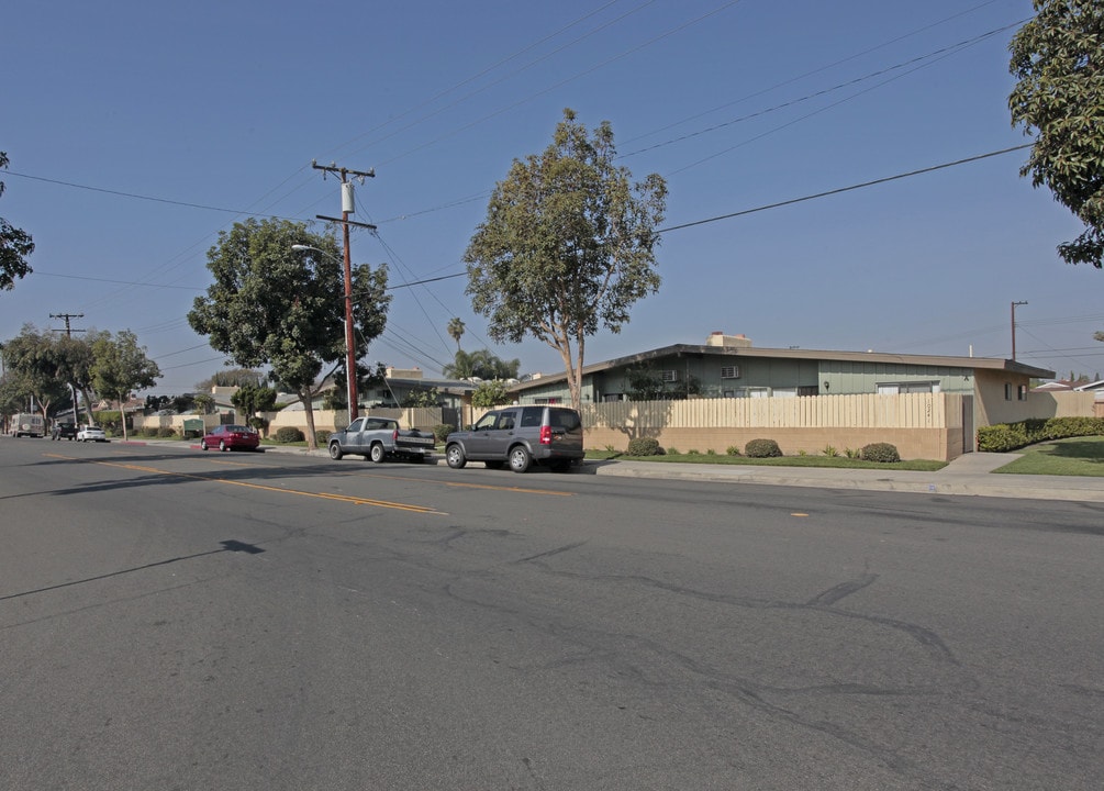 Village Pines Apartments in Garden Grove, CA - Building Photo