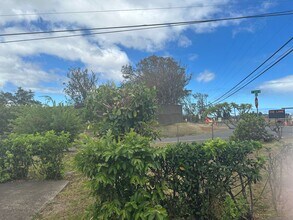 520 Olinda Rd in Makawao, HI - Building Photo - Building Photo