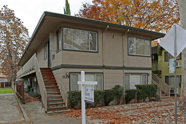 1119 T St in Sacramento, CA - Foto de edificio - Building Photo