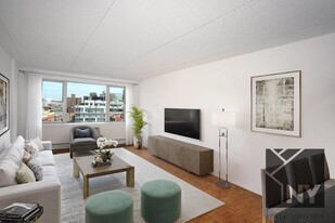 342 Broadway in New York, NY - Building Photo