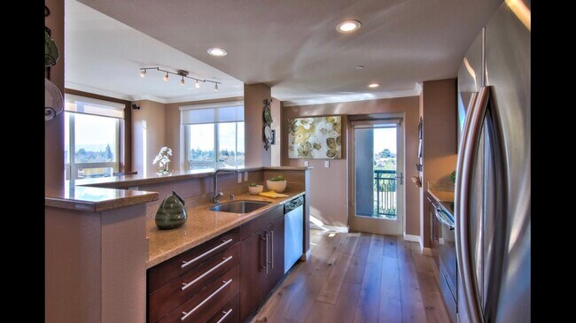 1375 Lick Ave, Unit 529 in San Jose, CA - Building Photo - Building Photo