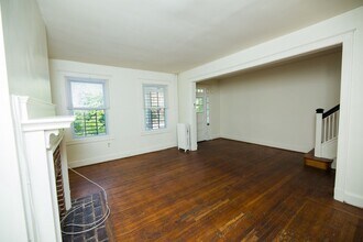 330 E University Pkwy in Baltimore, MD - Building Photo - Building Photo