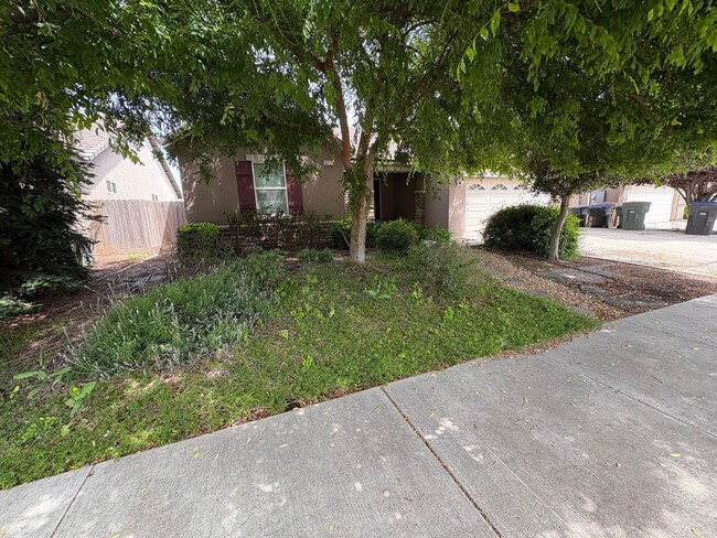 property at 6612 W Vine Ct