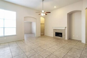 6503 Fairglen Dr in Arlington, TX - Building Photo - Building Photo