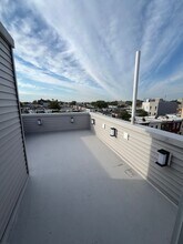 2127 Sigel St in Philadelphia, PA - Building Photo - Building Photo